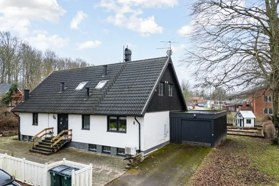 Villa, Margaretagatan 8, Lasarettsområdet, Hörby