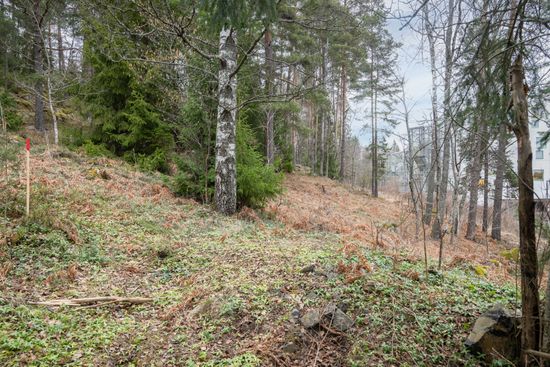 Tomt, Kästavägen 28, Glömsta, Huddinge