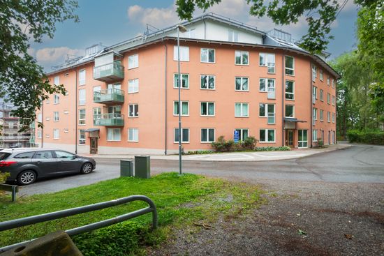 Bostadsrätt, Länsmansvägen 1A, Centralt, Österåker