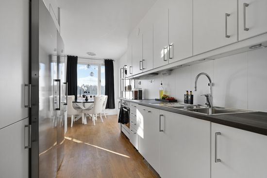 Bostadsrätt, Säterbacken 12, vån 5/5., Skogås, Huddinge