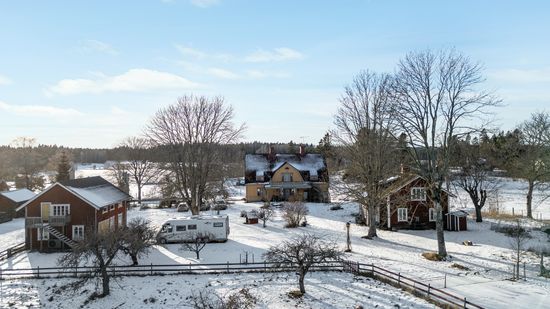 Gård/Skog, Södra Rådavägen 8, Hagsta Gård, Norrtälje