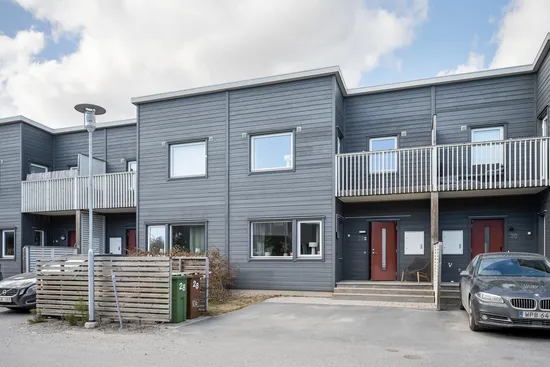 Radhus, Strömshillvägen 28, Ålsta, Haninge