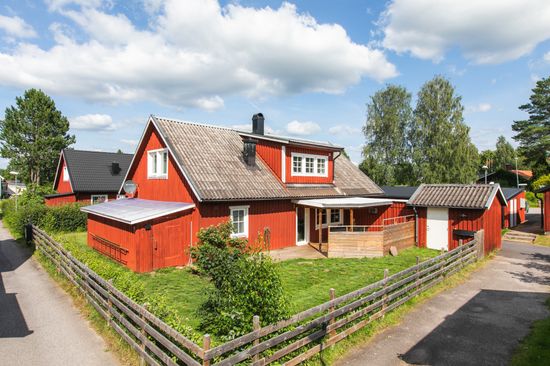 Villa, Longbergsvägen 8, Sandviken