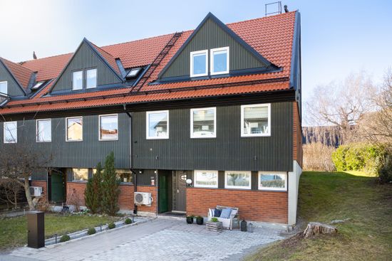 Villa, Radhus, Centralgatan 29F, Centralt, Nynäshamn