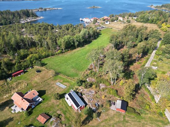 Tomt, Arholma norra byväg 24, Norrtälje