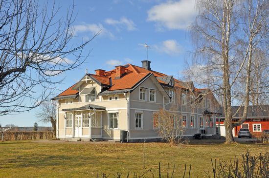 Villa, Hassmyra 100 och 101, Fläckebo, Sala