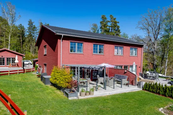 Radhus, Svinningevägen 127A, Svinninge, Österåker