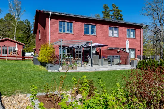 Bostadsrätt, Radhus, Svinningevägen 127A, Svinninge, Österåker