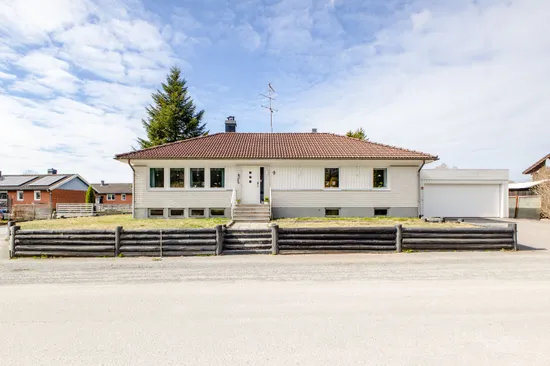 Villa, Ängsvägen 9, Grillby, Enköping