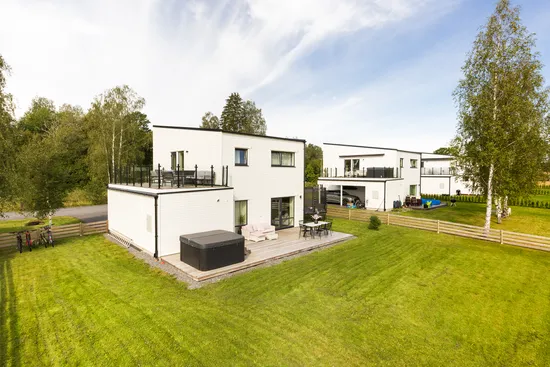 Bostadsrätt, Villa, Akademigårdsvägen 14, Harbo, Heby