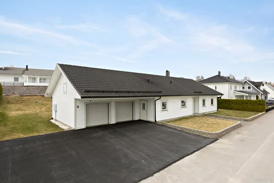 Villa, Östra gatan 61, Kumla