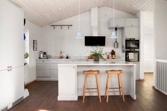 Villa, Snövits väg 12A, Centrala Trollbäcken, Tyresö