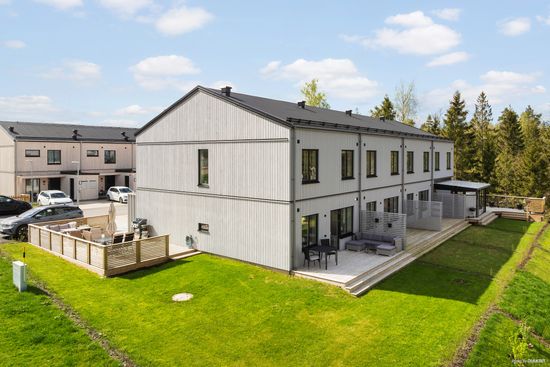 Bostadsrätt, Radhus, Råbockevägen 8D, Sjölanda, Trollhättan