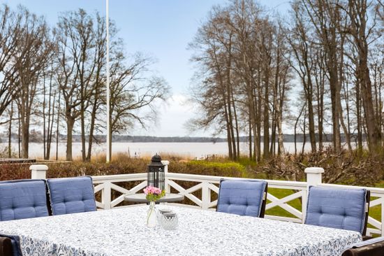 Villa, Kungsbryggan 12, Färingsö Svartsjö, Ekerö