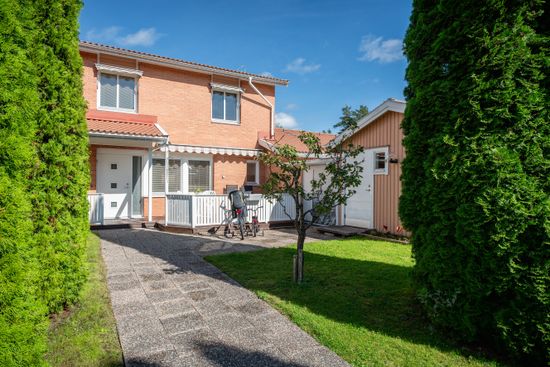 Bostadsrätt, Radhus, Krusbärsvägen 11E, Sätra, Gävle