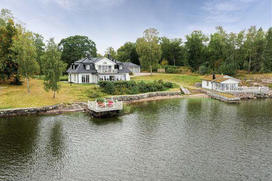 Villa, Bråvallavägen 10, Mälarbaden, Eskilstuna