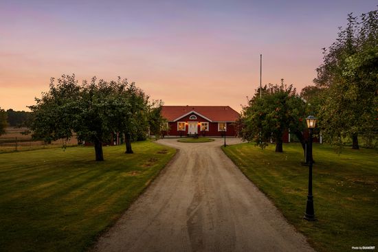 Gård/Skog, Ekersby 119, Eker, Örebro