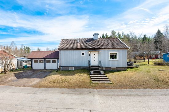 Villa, Råvägen 3, Hamrångefjärden, Gävle