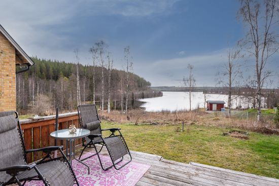 Villa, Radhus, Storhullsjön 457, Storhullsjön, Sundsvall