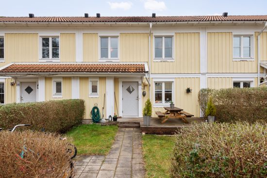 Bostadsrätt, Radhus, Skogsfruvägen 26, Rimbo - Västertorp, Norrtälje