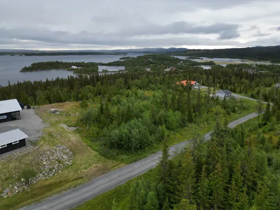 Tomt, Middagskullen 32A och B, Vilhelmina