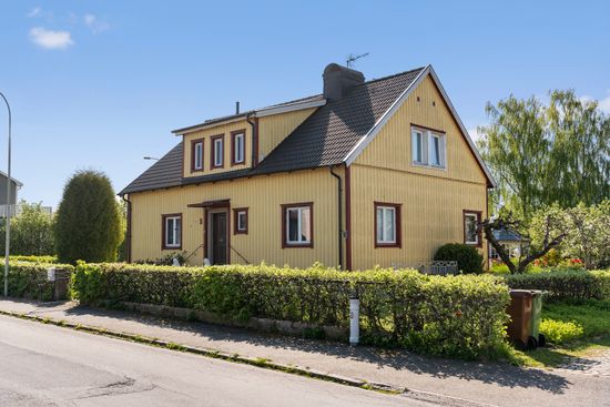 Villa, Lyckhemsgatan 5, Fredriksberg, Vänersborg