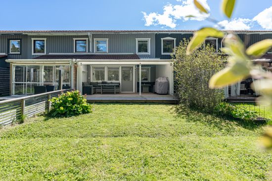 Villa, Radhus, Dammågränd 14, Torvalla, Östersund