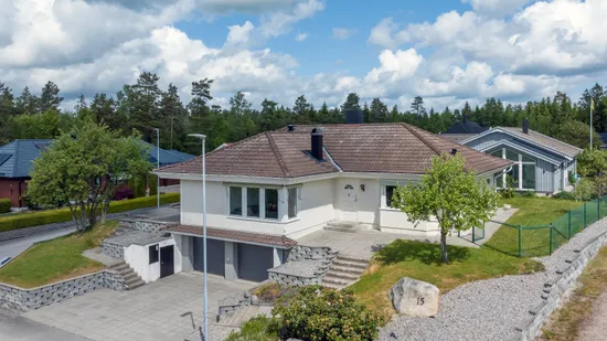 Villa, Keflaviksvägen 15, Skogshöjden , Trollhättan