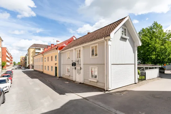 Villa, Skolgatan 10, Centralt, Örebro