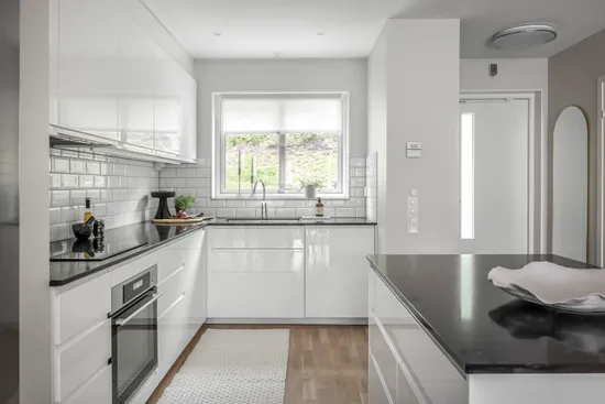 Bostadsrätt, Radhus, Nordtagsgatan 23, Ytterby Centrum, Kungälv