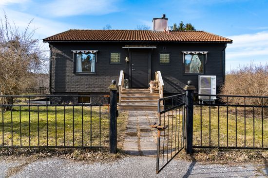 Villa, Garagegatan 37, Karlshagen, Degerfors