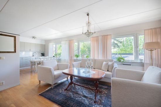 Bostadsrätt, Rådstuguvägen 6, Centrala Huddinge, Huddinge