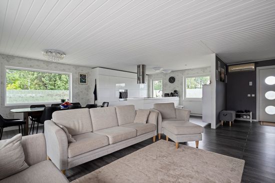 Villa, Olofstorpsvägen 31, Axvall, Skara