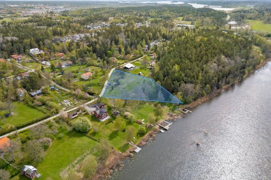 Tomt, Gottsundavägen 7, Österåker