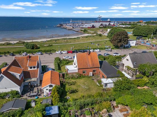 Villa, Strandgatan 37, Höganäs