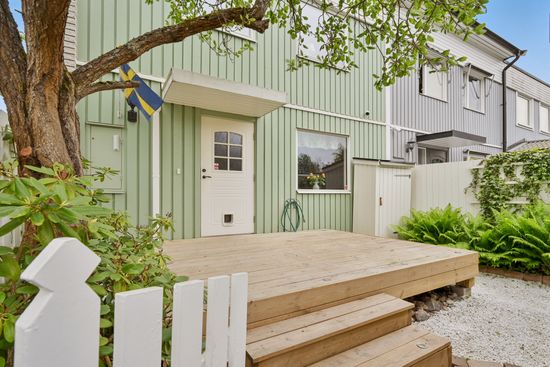 Radhus, Ryavägen 180, Sollentuna