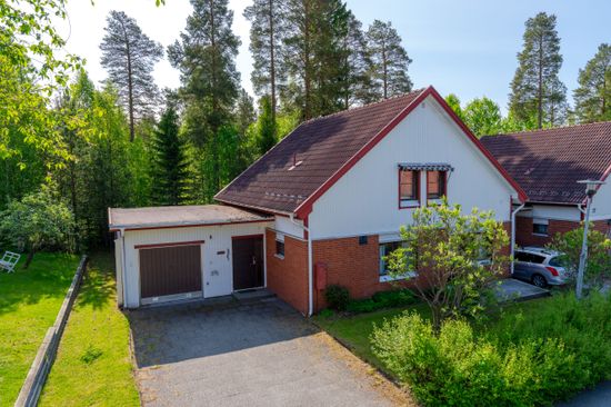 Villa, Radhus, Takdroppsgatan 34, Morö Backe, Skellefteå