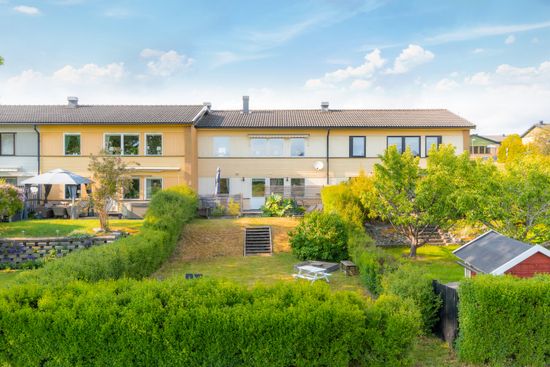 Radhus, Nyponvägen 164, Peterslund, Oxelösund