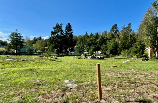 Tomt, Mälbyvägen 22A, Adelsö, Ekerö