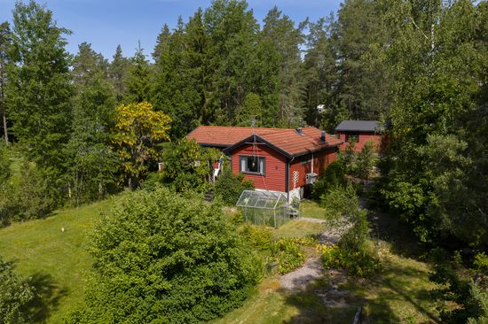 Villa, Kalle körares väg 6, Gnesta