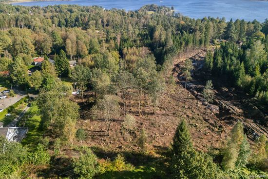 Tomt, Alsjöredsvägen, Lerum