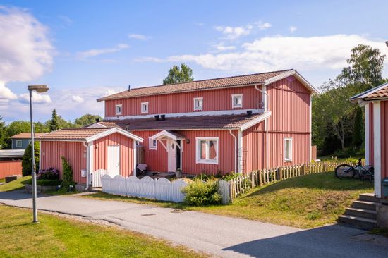 Bostadsrätt, Radhus, Söderströms väg 403, Färingsö Stenhamra, Ekerö