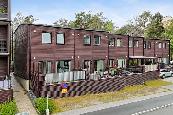 Radhus, Segersällsvägen 5, Jakobsberg, Järfälla