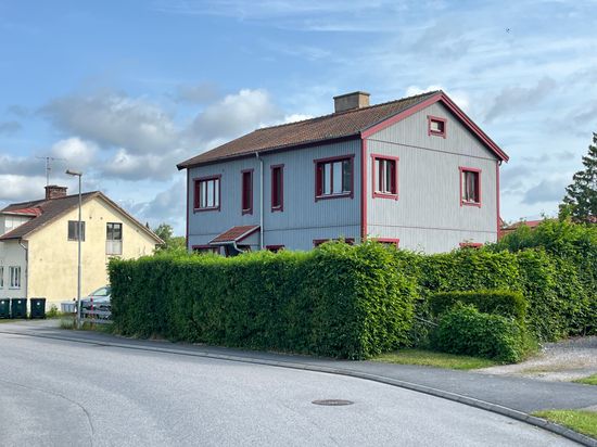 Villa, Råbygatan 32-36, Hörby