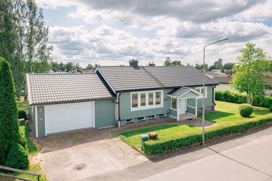 Villa, Spovstigen 6, Kilen, Töreboda