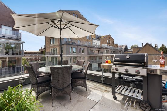 Radhus, Stationsvägen 32, Roslags Näsby, Täby