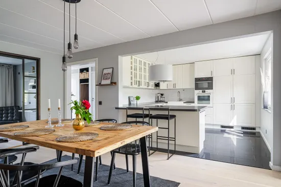 Villa, Radhus, Hacktorpsvägen 24, Norra Nynäshamn, Nynäshamn