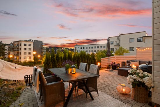 Radhus, Tant Gredelins väg 45B, Uttran, Botkyrka