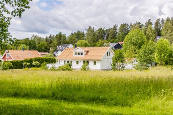 Villa, Grindstugans väg 18, Bålsta Krägga, Håbo