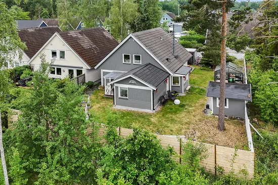 Radhus, Notgränd 40, Viksjö, Järfälla